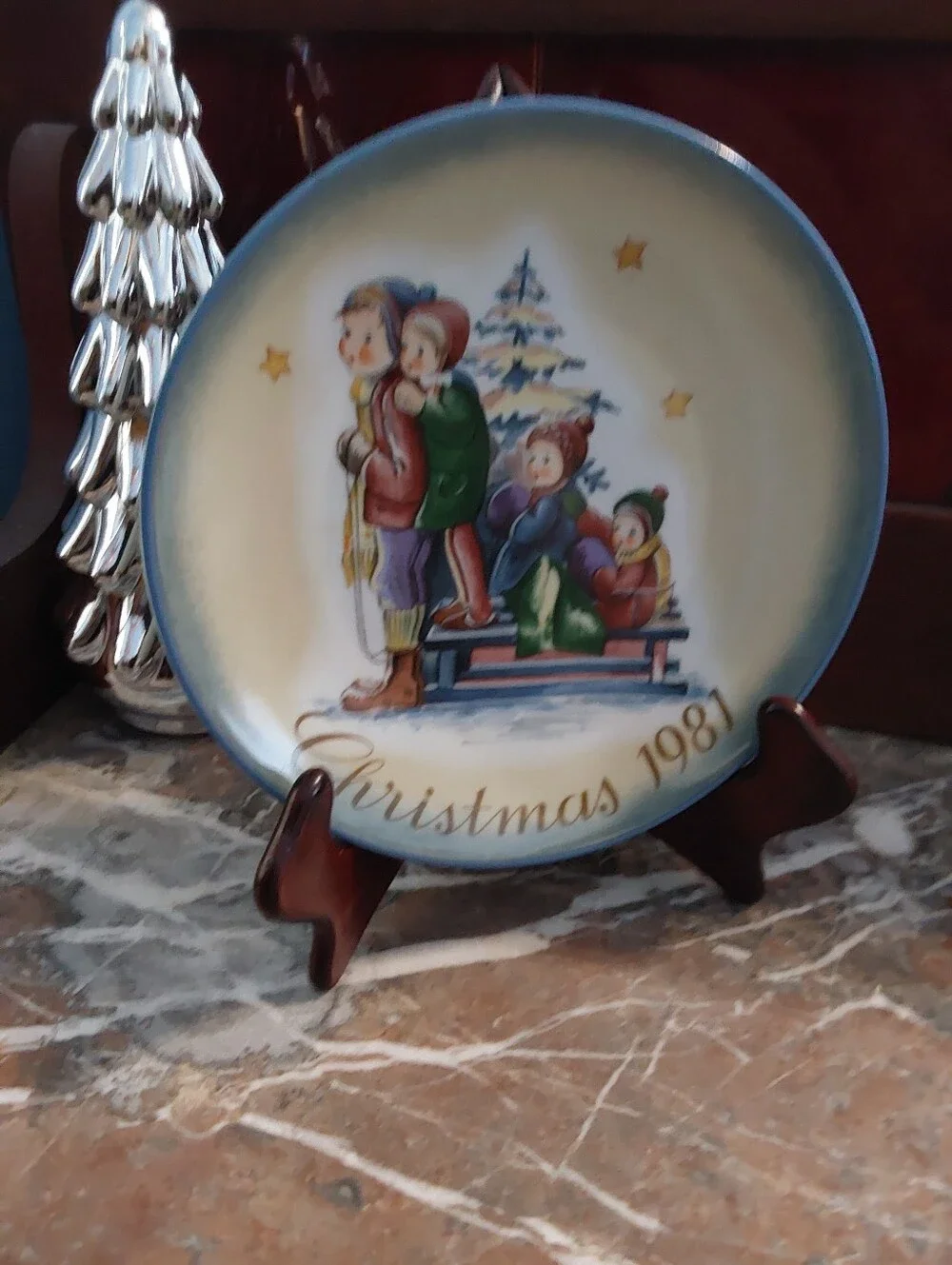 1981 Hummel Christmas Plate, A Time To Remember, Schmid Porcelain